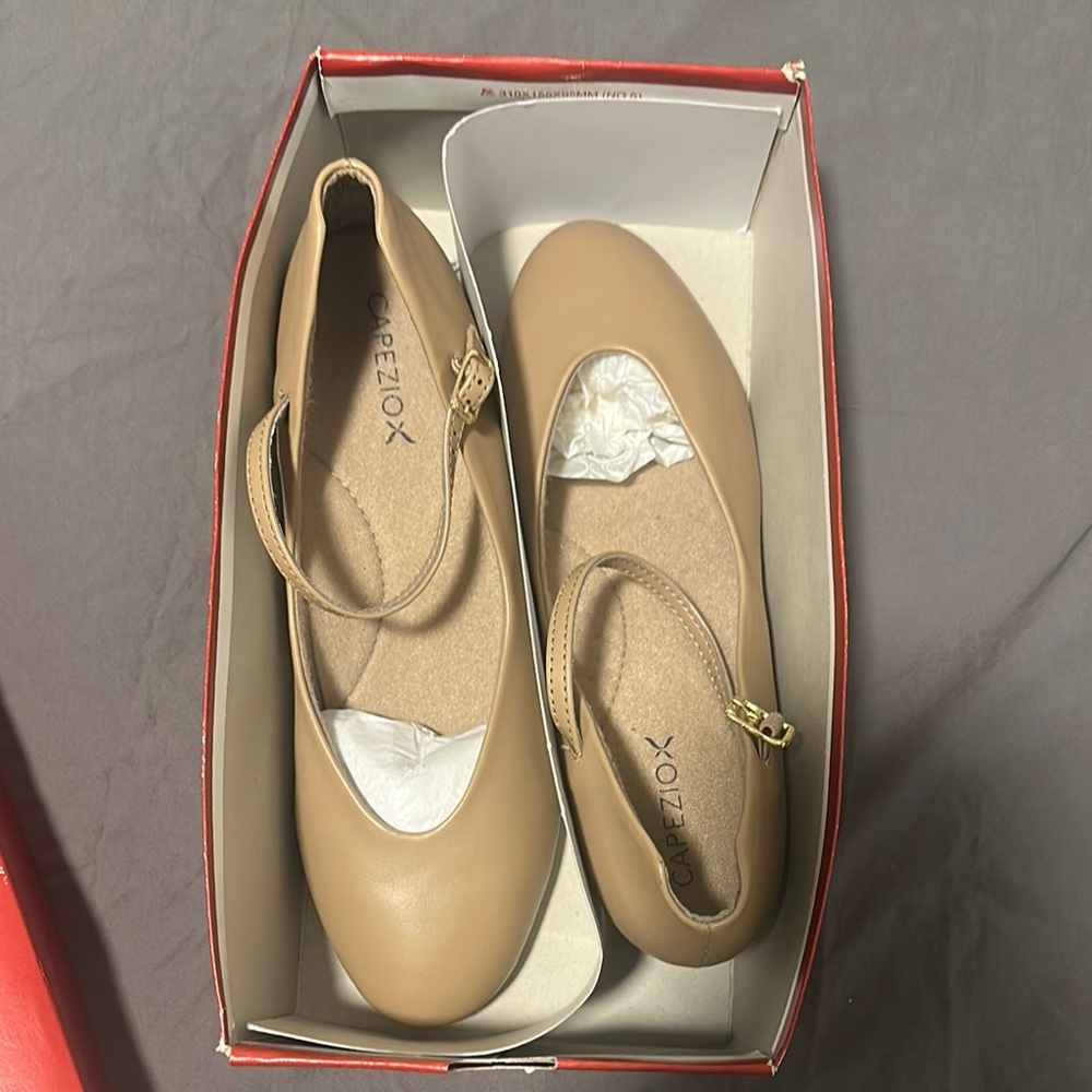 Capezio Tan Heels with Strap